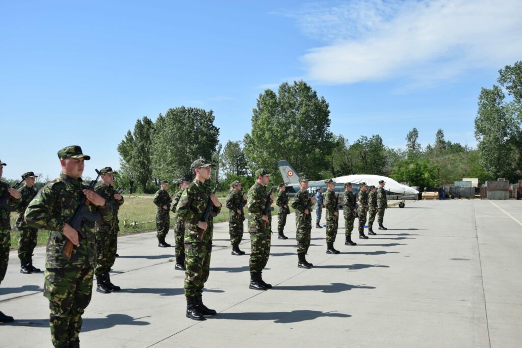 Ceremonie de depunere a jurământului militar