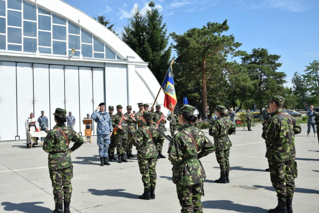 Ceremonie de depunere a jurământului militar