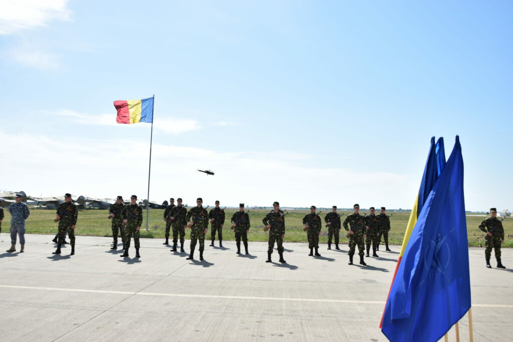 Ceremonie de depunere a jurământului militar