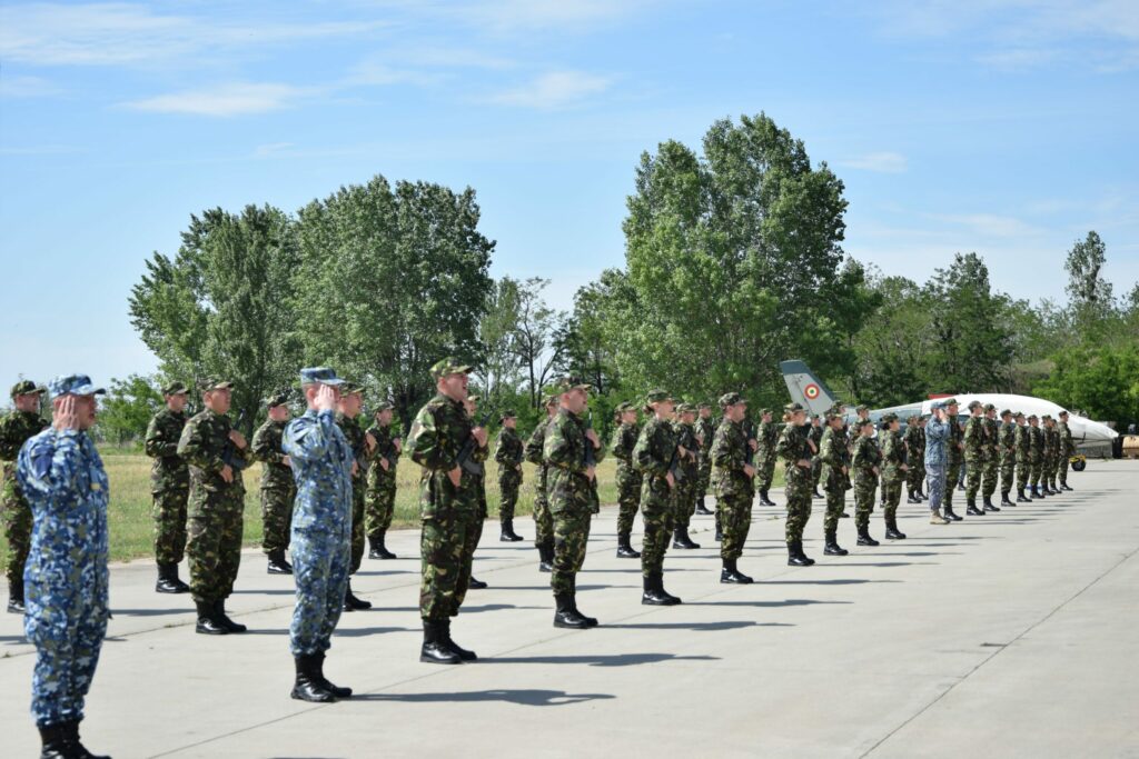 Ceremonie de depunere a jurământului militar