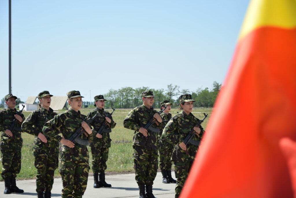 Ceremonie de depunere a jurământului militar