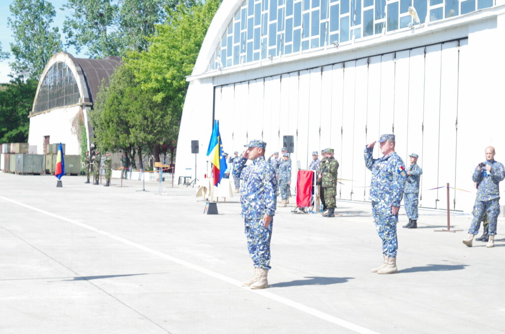 Ceremonie de depunere a jurământului militar